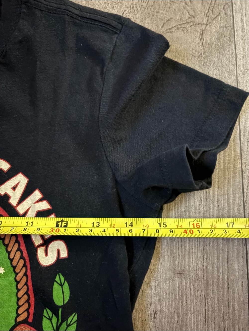 Johnny Cupcakes Black Tee with Kangaroo Boxing Graphic Australia Strong - Picture 4 of 5